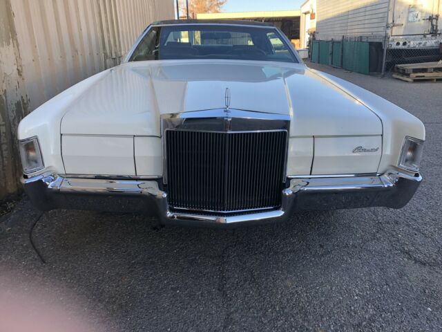 Lincoln Mark IV 1972 image number 15