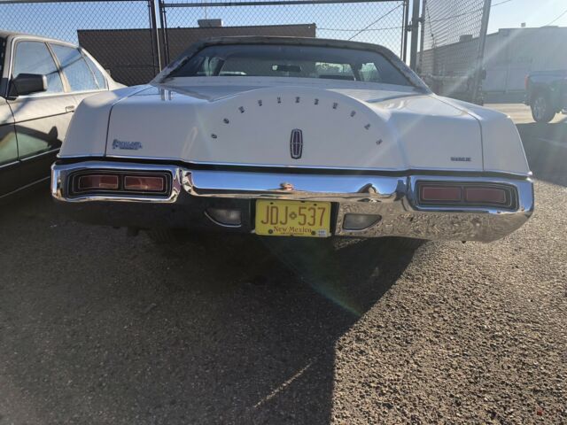 Lincoln Mark IV 1972 image number 22