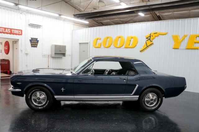 Ford Mustang 1965 image number 14