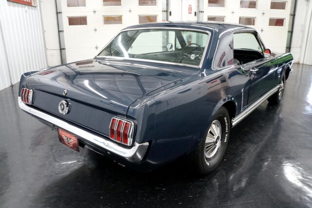 Ford Mustang 1965 image number 17