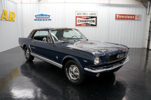 Ford Mustang 1965 image number 19