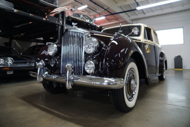 Bentley R-Type 4 1/2 Litre Big Bore LHD Saloon 1953 image number 3