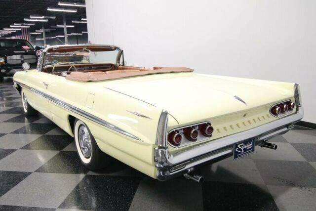 Pontiac Bonneville 1961 image number 33