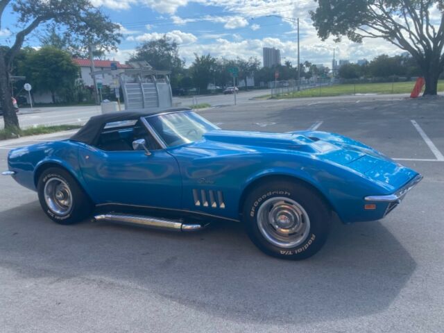 Chevrolet Corvette 1969 image number 35