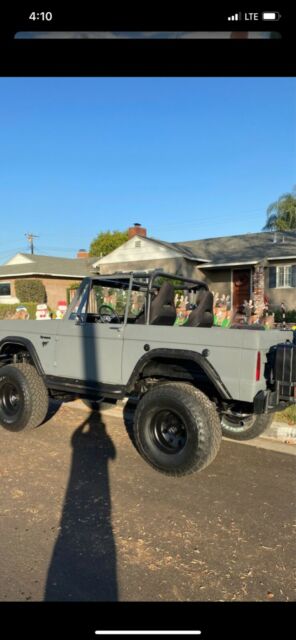 Ford Bronco 1966 image number 18