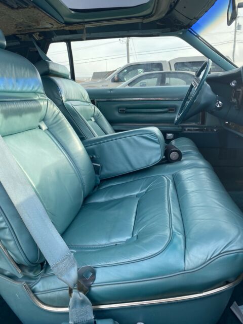 Lincoln Continental mk v 1979 image number 16