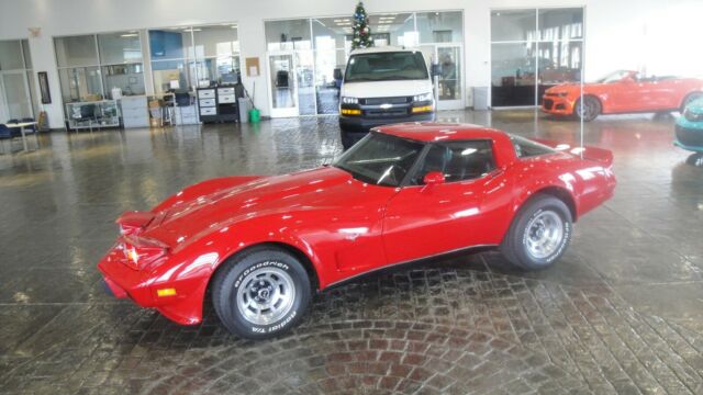 Chevrolet Corvette 1979 image number 17