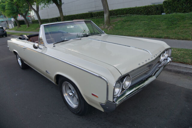 Oldsmobile Cutlass 442 Tribute V8 Convertible 1964 image number 31