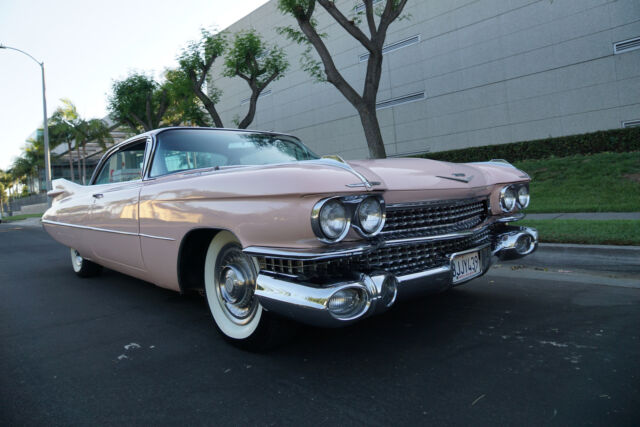 Cadillac Coupe de Ville 2 Door Hardtop 1959 image number 29