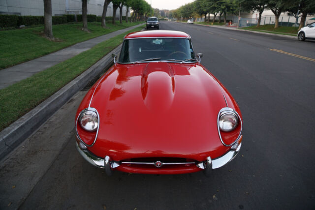 Jaguar E-Type 4.2L 6 cyl 2+2 5 spd manual Coupe 1968 image number 10