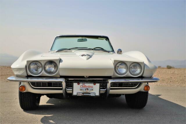 Chevrolet Corvette 1965 image number 11