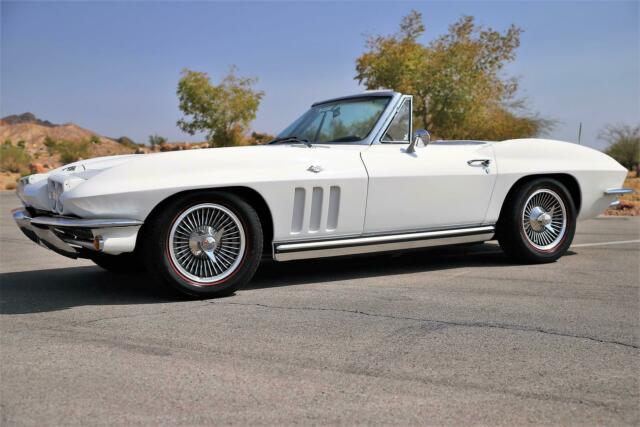 Chevrolet Corvette 1965 image number 18