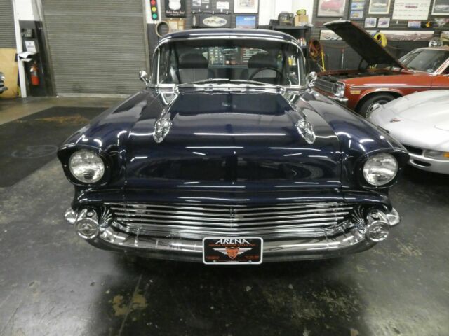 Chevrolet Bel Air/150/210 1957 image number 12