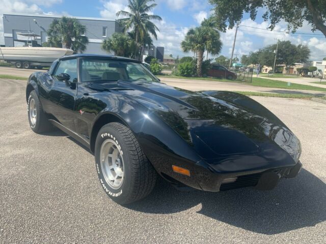 Chevrolet Corvette 1979 image number 1