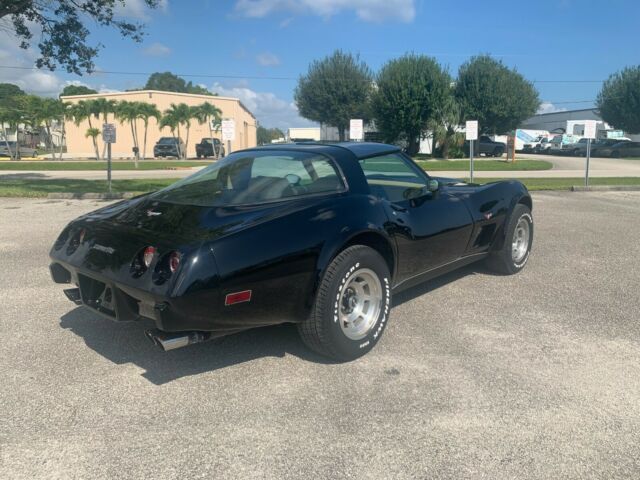 Chevrolet Corvette 1979 image number 31