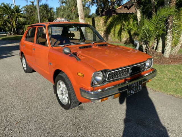 Honda Civic 1.5 1975 image number 2