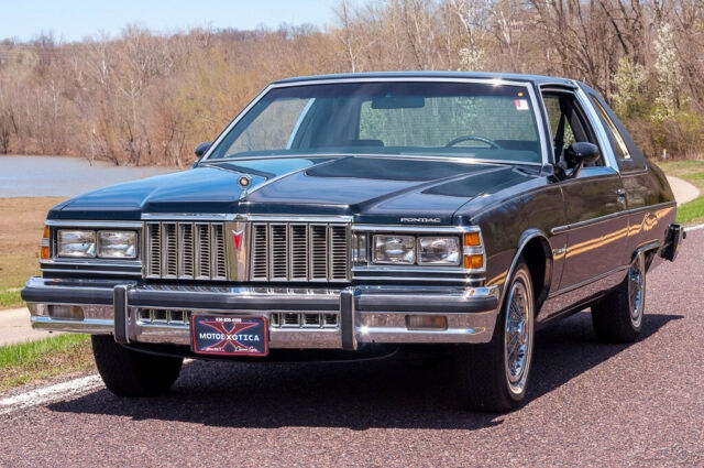 Pontiac Bonneville 1979 image number 31