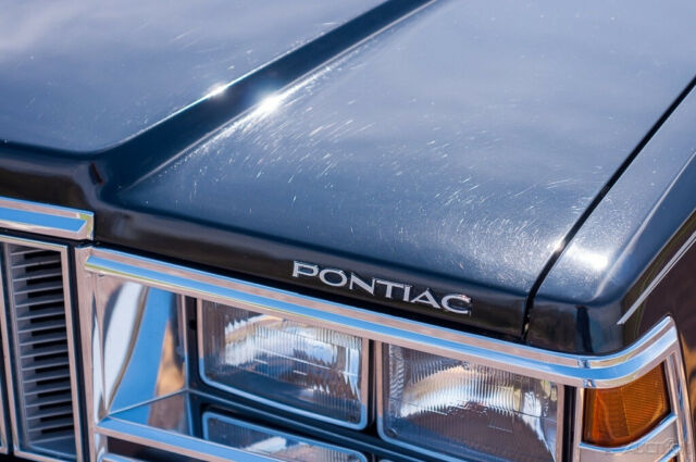 Pontiac Bonneville 1979 image number 33