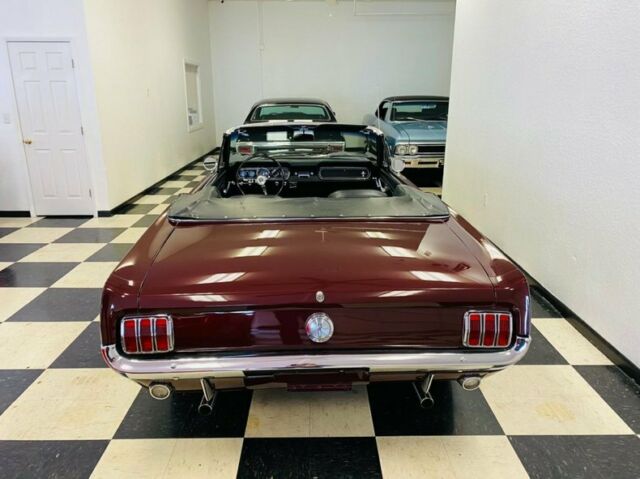 Ford Mustang 1966 image number 23