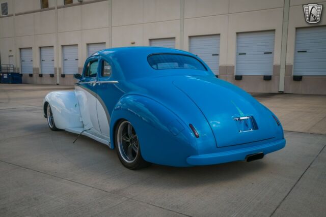 Packard Coupe 1941 image number 4