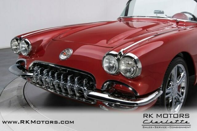 Chevrolet Corvette 1960 image number 18