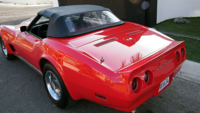 Chevrolet Corvette 1974 image number 3