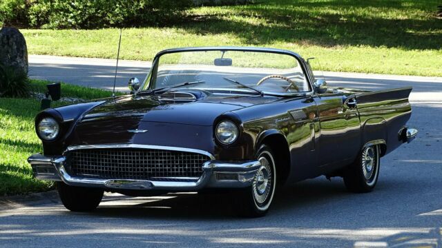 Ford Thunderbird 1957 image number 0