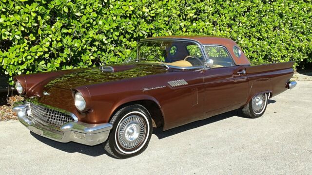 Ford Thunderbird 1957 image number 1