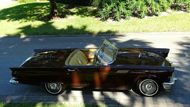 Ford Thunderbird 1957 image number 10