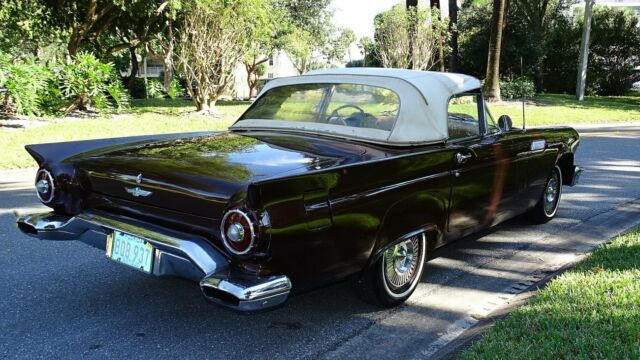 Ford Thunderbird 1957 image number 29