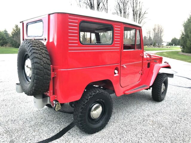 Toyota Land Cruiser fj40 1965 image number 2