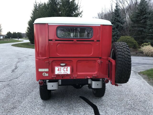 Toyota Land Cruiser fj40 1965 image number 30