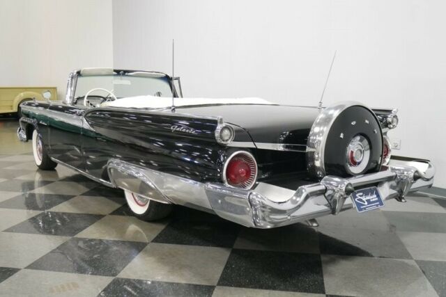 Ford Galaxie 1959 image number 9