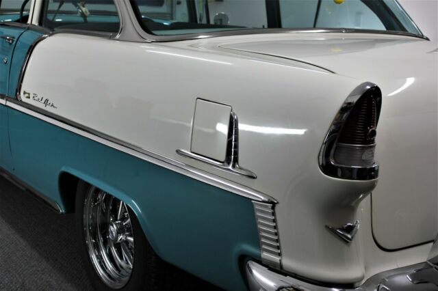 Chevrolet Bel Air/150/210 1955 image number 14