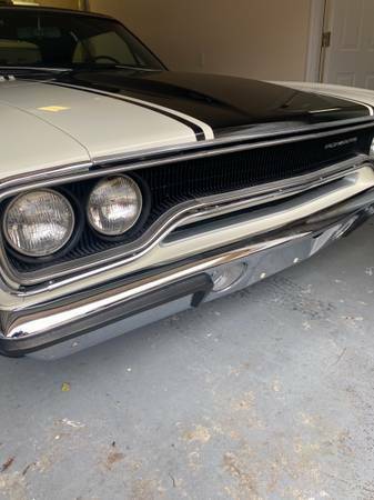 Plymouth Road Runner 1970 image number 16