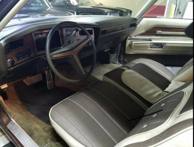 Buick Riviera 1973 image number 22