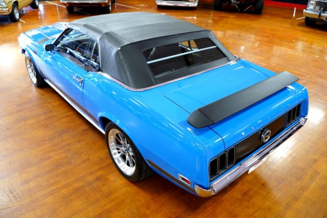 Ford Mustang 1970 image number 10