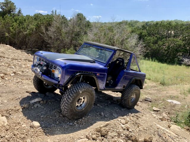 Ford Bronco 1969 image number 11