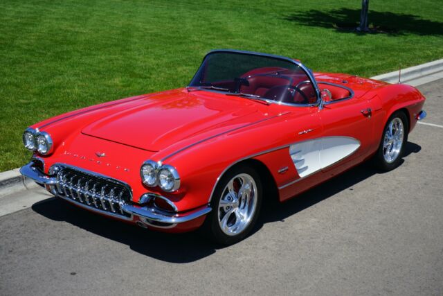 Chevrolet Corvette 1961 image number 3