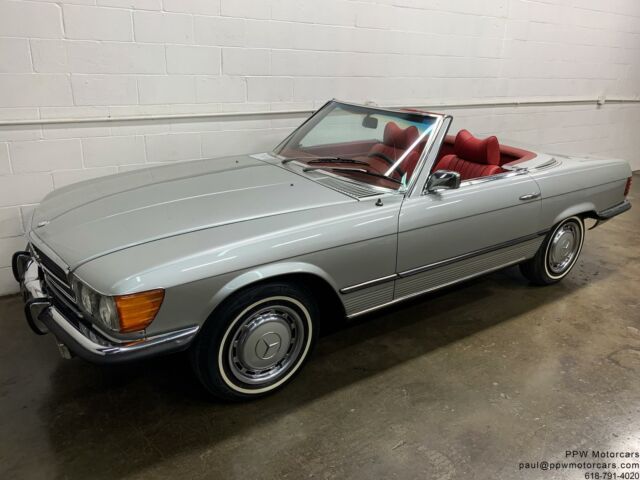 Mercedes-Benz SL-Class 1972 image number 16