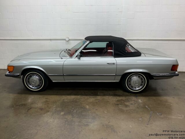 Mercedes-Benz SL-Class 1972 image number 21