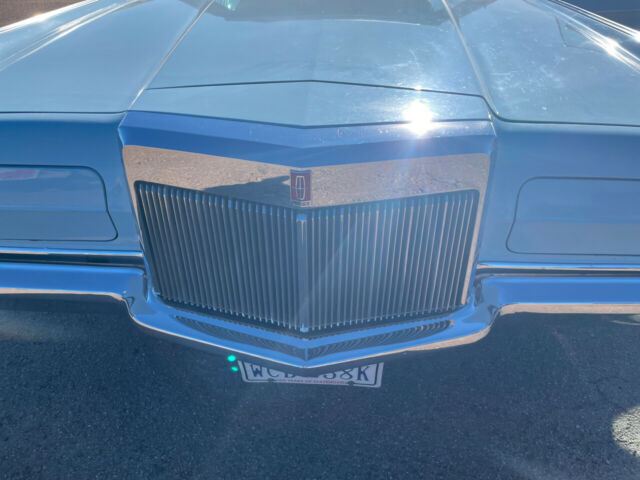 Lincoln Continental 1970 image number 18