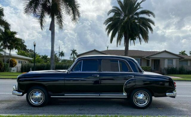 Mercedes-Benz 200-Series 1958 image number 1