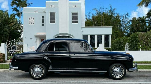 Mercedes-Benz 200-Series 1958 image number 18