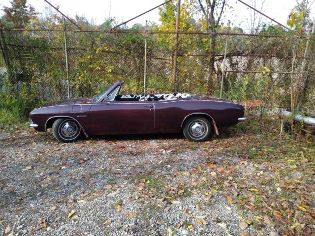 Chevrolet Corvair 2.4 Monza 1965 image number 0