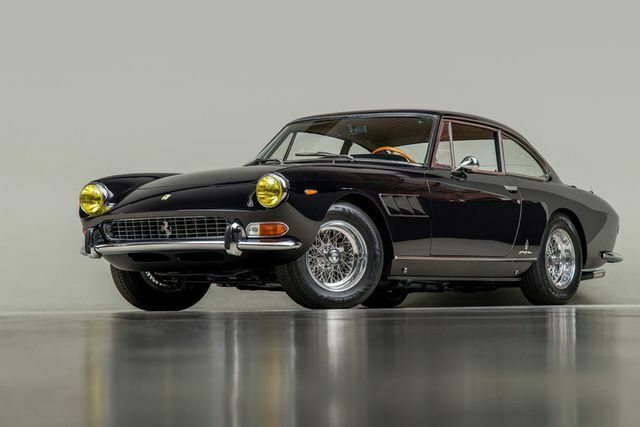 Ferrari 330 GT 2+2 1965 image number 30