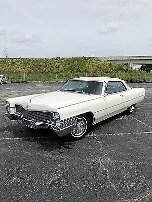 Cadillac DeVille 1965 image number 0