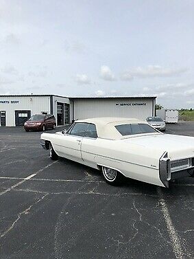 Cadillac DeVille 1965 image number 4