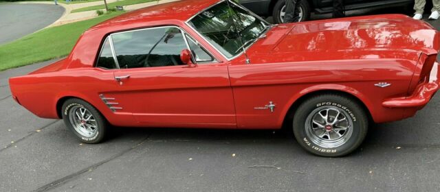 Ford Mustang 4.7 1966 image number 11