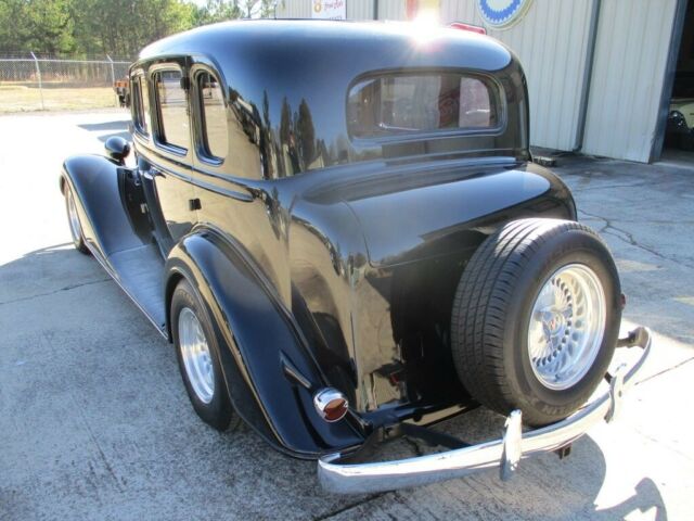 Buick Sedan 1935 image number 1